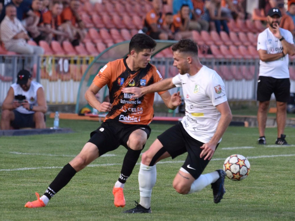 III liga piłkarska. Grupa IV. *KSZO 1929 Ostrowiec Świętokrzyski - Podlasie Biała Podlaska 2:1