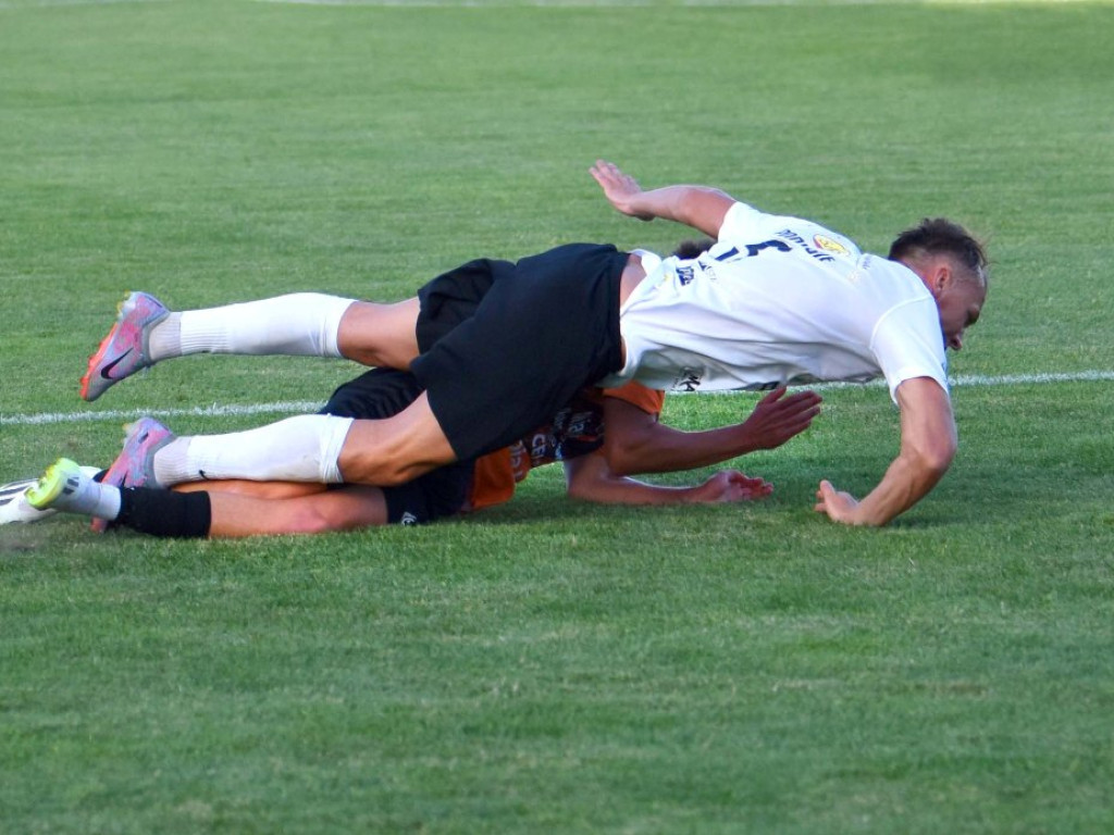 III liga piłkarska. Grupa IV. *KSZO 1929 Ostrowiec Świętokrzyski - Podlasie Biała Podlaska 2:1