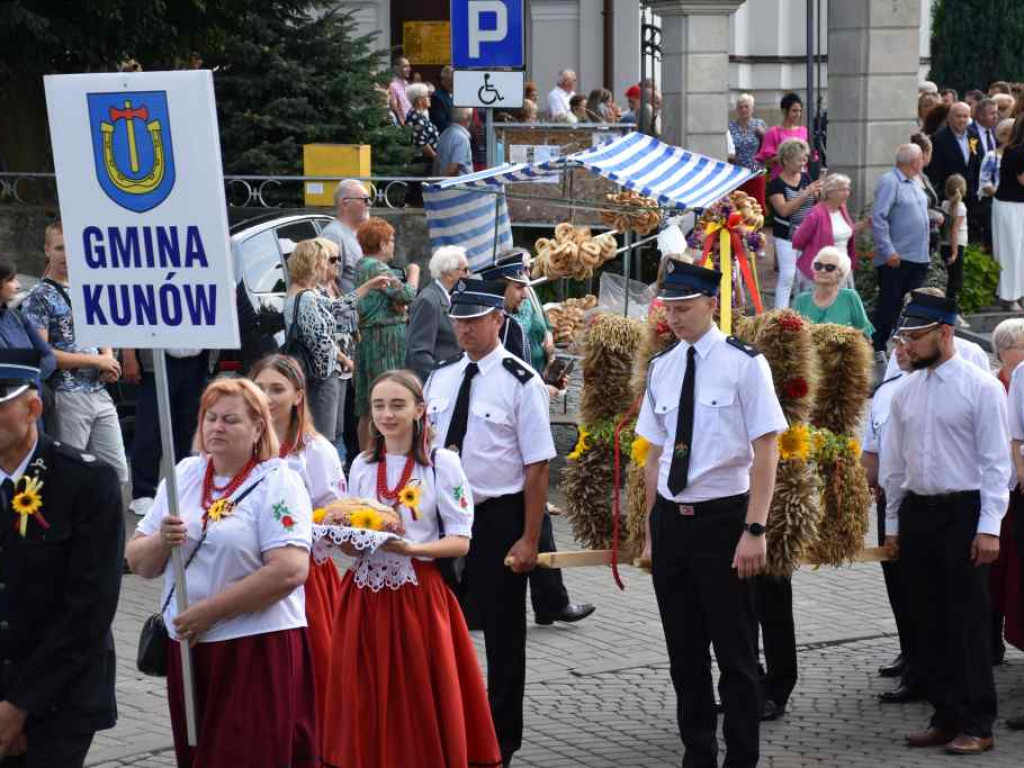 POWIATOWE ŚWIĘTO PLONÓW