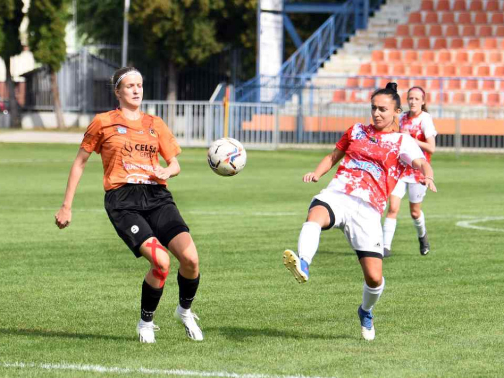 Piłkarki KSZO nadal bez punktu (fotogaleria)