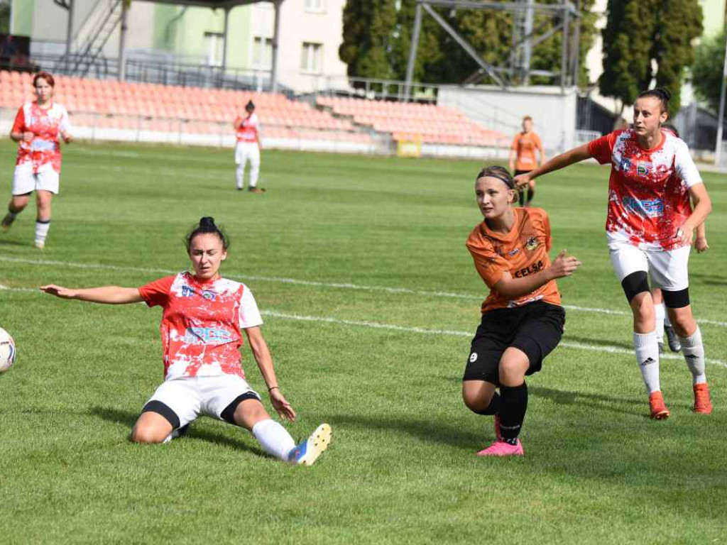 Piłkarki KSZO nadal bez punktu (fotogaleria)