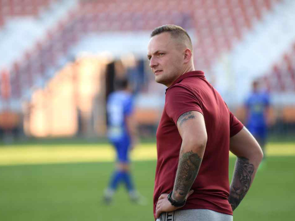 Świt zgasił oldbojów (fotogaleria)
