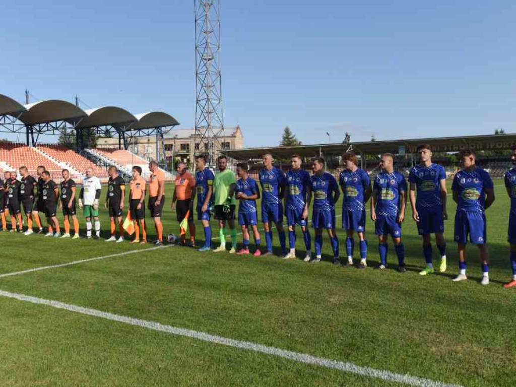 Świt zgasił oldbojów (fotogaleria)