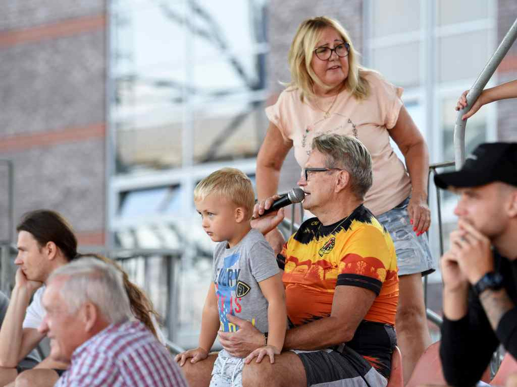 Świt zgasił oldbojów (fotogaleria)