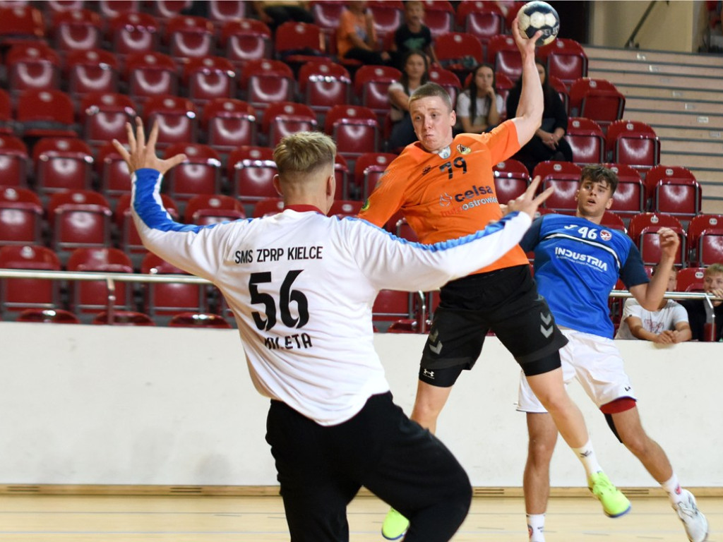 I liga piłki ręcznej mężczyzn. Grupa D. *KSZO Ostrowiec Świętokrzyski - SMS ZPRP II Kielce 34:27