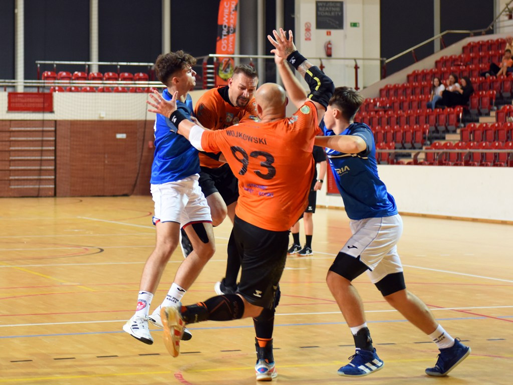 I liga piłki ręcznej mężczyzn. Grupa D. *KSZO Ostrowiec Świętokrzyski - SMS ZPRP II Kielce 34:27
