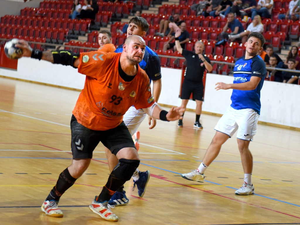 I liga piłki ręcznej mężczyzn. Grupa D. *KSZO Ostrowiec Świętokrzyski - SMS ZPRP II Kielce 34:27