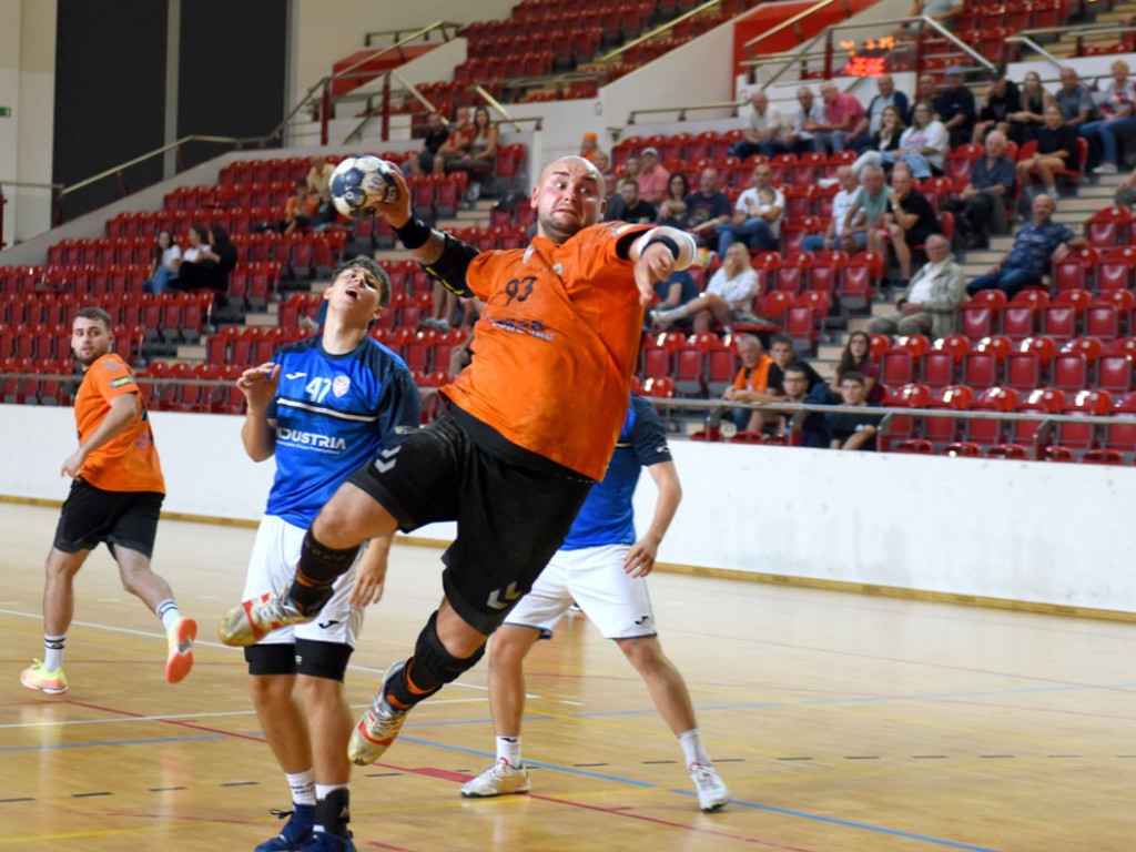 I liga piłki ręcznej mężczyzn. Grupa D. *KSZO Ostrowiec Świętokrzyski - SMS ZPRP II Kielce 34:27