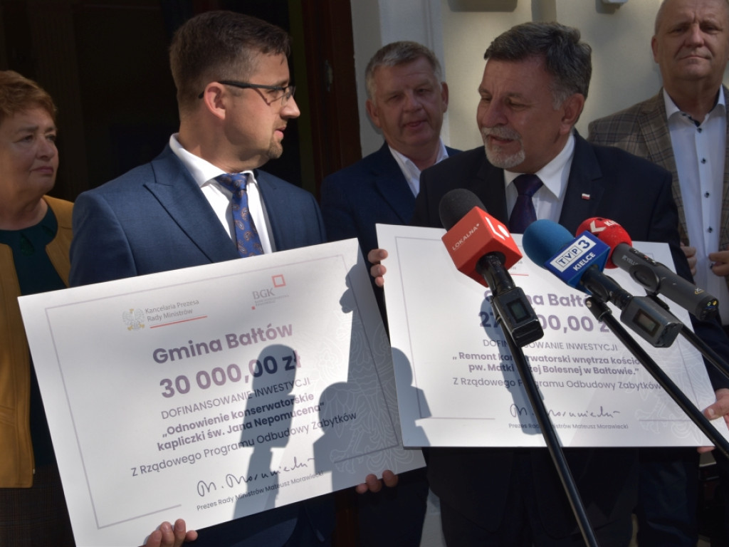 Blisko 6,7 mln złotych na renowację parku, zabytkowej piwnicy oraz kościołów