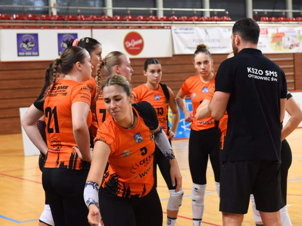 Siatkarki KSZO SMS drugie w Ostrowiec Cup (zdjęcia)