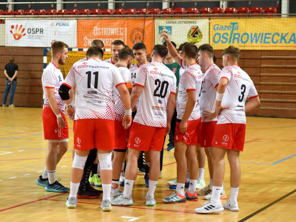 I liga piłki ręcznej mężczyzn. Grupa D. *KSZO Ostrowiec Świętokrzyski - Orlen Upstream SRS Przemyśl 28:30