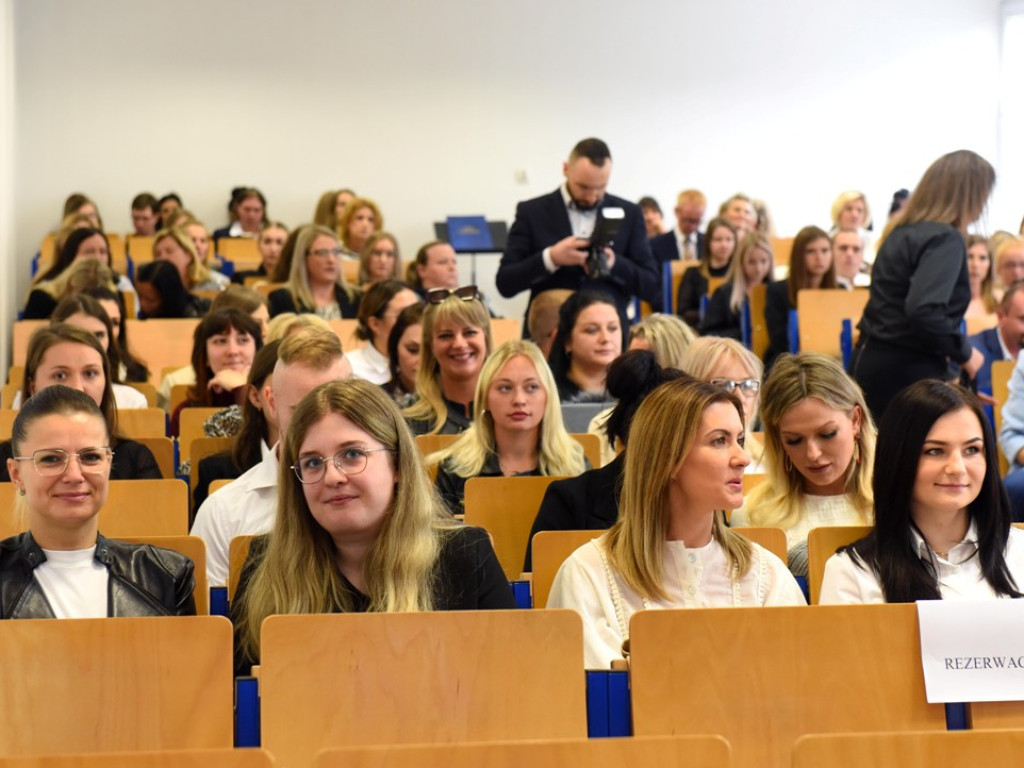 Inauguracja Roku Akademickiego 2023/2024 w ostrowieckiej Akademii Nauk Stosowanych im. J.Gołuchowskiego