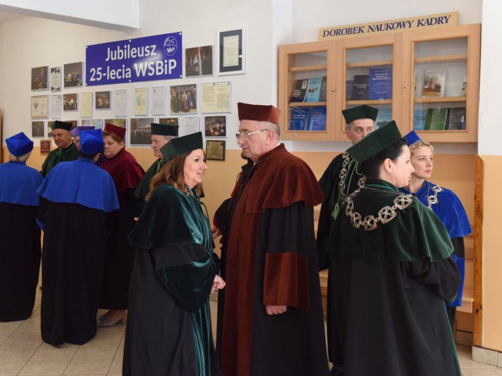 Inauguracja Roku Akademickiego 2023/2024 w ostrowieckiej Akademii Nauk Stosowanych im. J.Gołuchowskiego