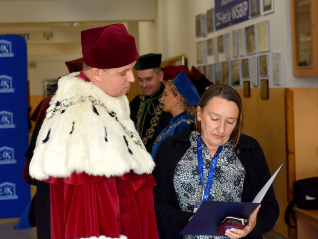 Inauguracja Roku Akademickiego 2023/2024 w ostrowieckiej Akademii Nauk Stosowanych im. J.Gołuchowskiego