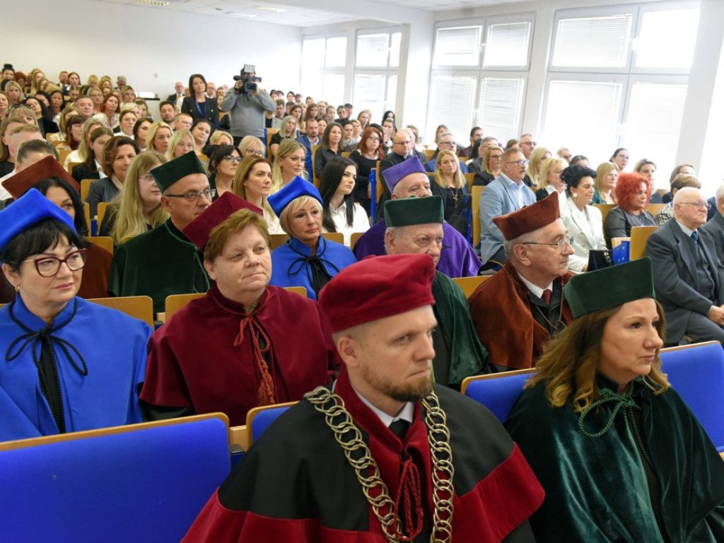 Inauguracja Roku Akademickiego 2023/2024 w ostrowieckiej Akademii Nauk Stosowanych im. J.Gołuchowskiego