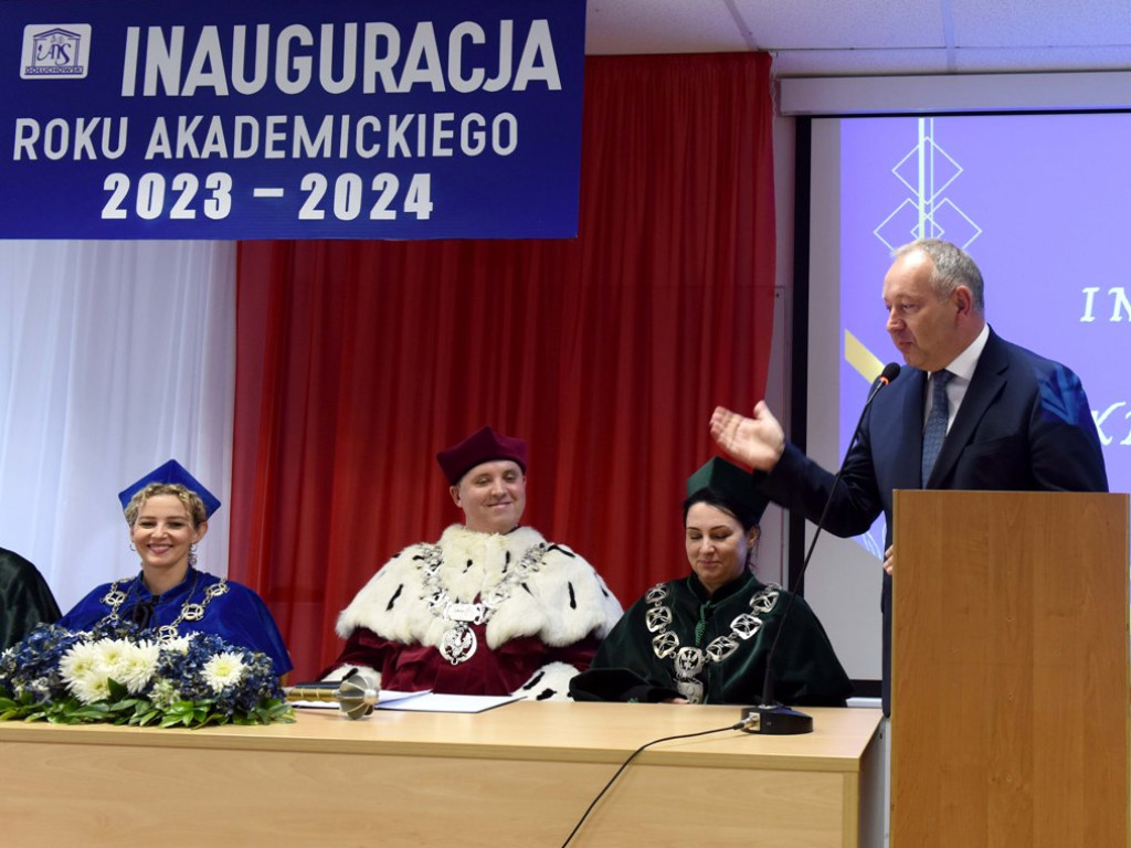 Inauguracja Roku Akademickiego 2023/2024 w ostrowieckiej Akademii Nauk Stosowanych im. J.Gołuchowskiego