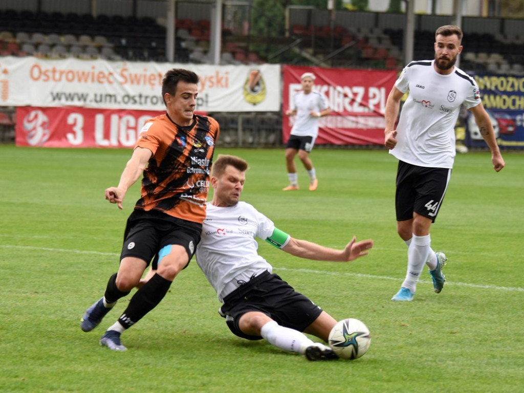 III liga piłkarska. Grupa IV. *KSZO 1929 Ostrowiec Świętokrzyski - Świdniczanka Świdnik 4:0