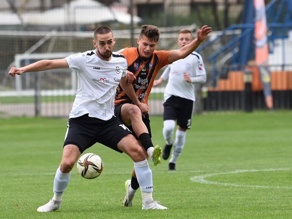 III liga piłkarska. Grupa IV. *KSZO 1929 Ostrowiec Świętokrzyski - Świdniczanka Świdnik 4:0
