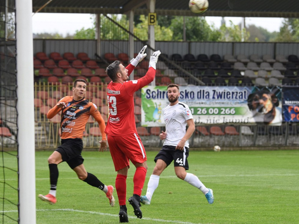III liga piłkarska. Grupa IV. *KSZO 1929 Ostrowiec Świętokrzyski - Świdniczanka Świdnik 4:0
