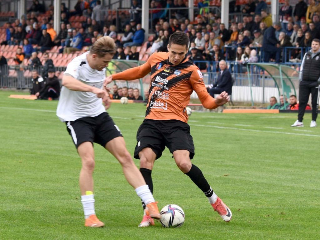 III liga piłkarska. Grupa IV. *KSZO 1929 Ostrowiec Świętokrzyski - Świdniczanka Świdnik 4:0
