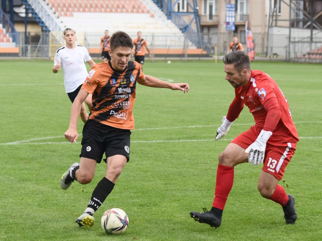 III liga piłkarska. Grupa IV. *KSZO 1929 Ostrowiec Świętokrzyski - Świdniczanka Świdnik 4:0