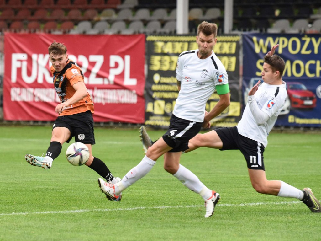 III liga piłkarska. Grupa IV. *KSZO 1929 Ostrowiec Świętokrzyski - Świdniczanka Świdnik 4:0