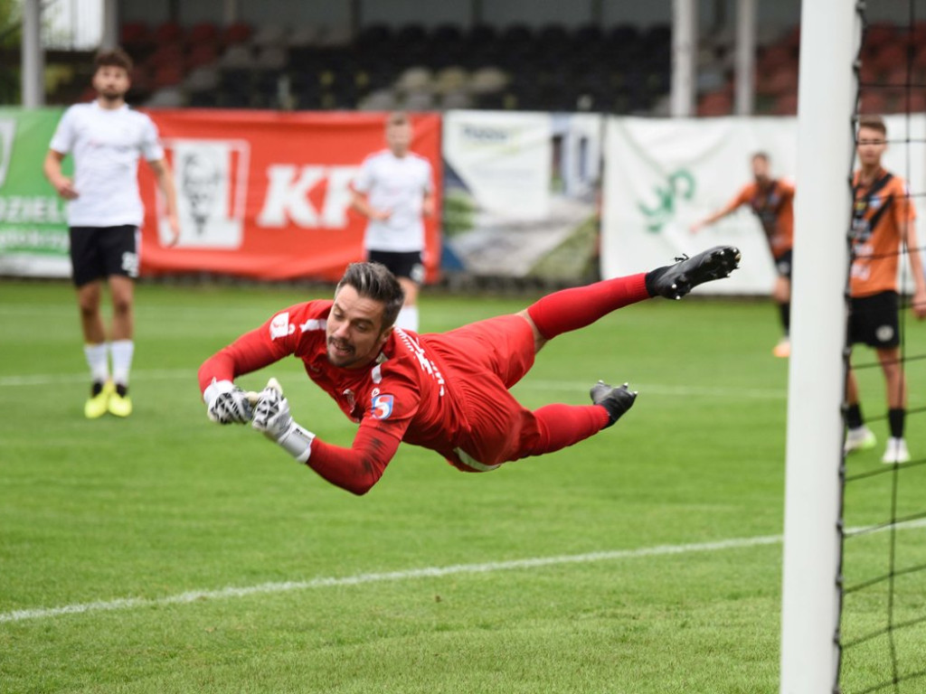 III liga piłkarska. Grupa IV. *KSZO 1929 Ostrowiec Świętokrzyski - Świdniczanka Świdnik 4:0