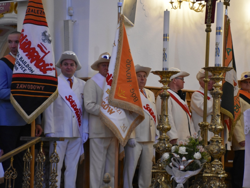 Pielgrzymka hutników do Matki Bożej w  Kałkowie