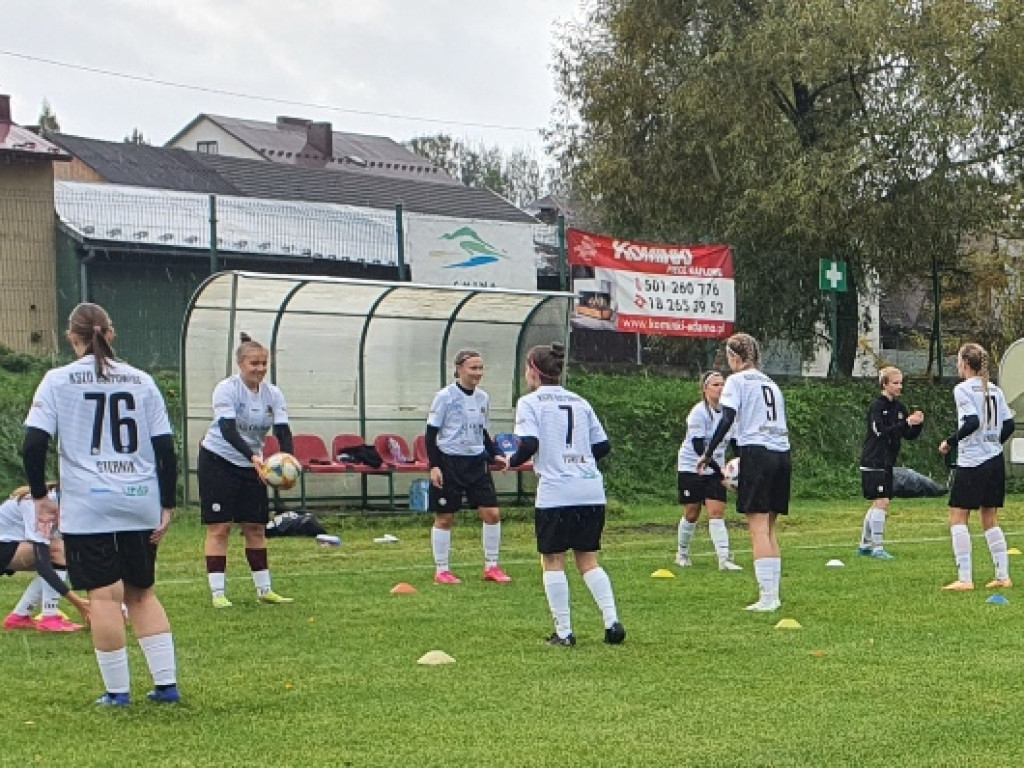 7:1 piłkarek KSZO 1929 z Rysami (zdjęcia)