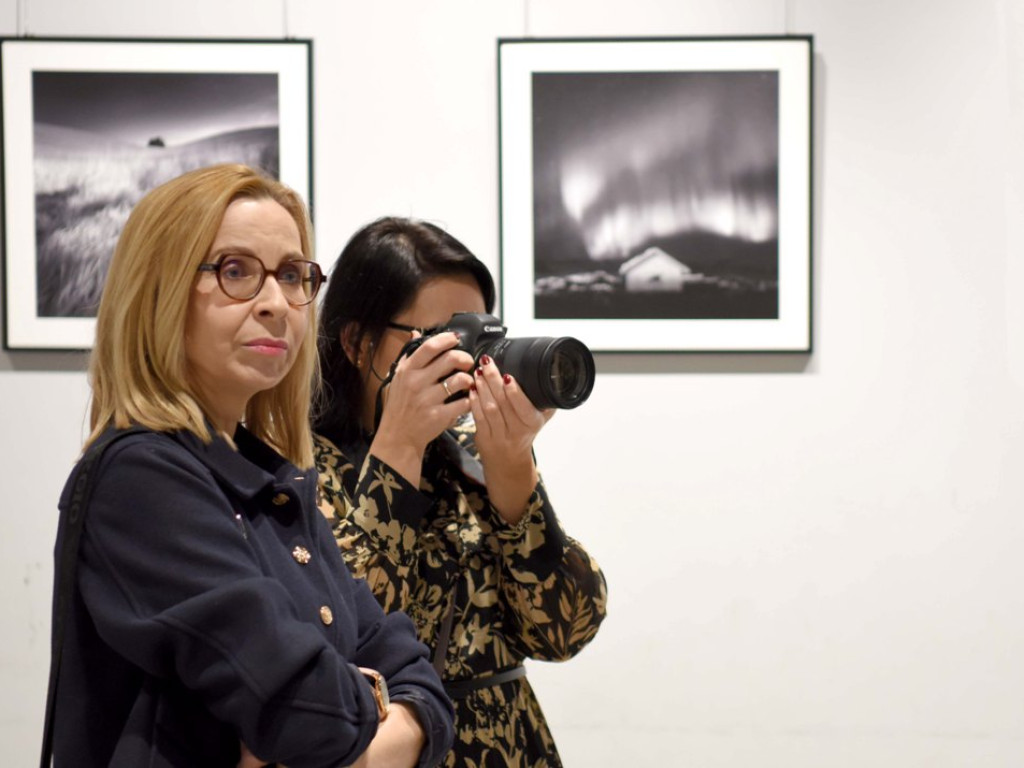 Galeria Fotografii MCK. Wernisaż wystawy Tomasza Grzyba 