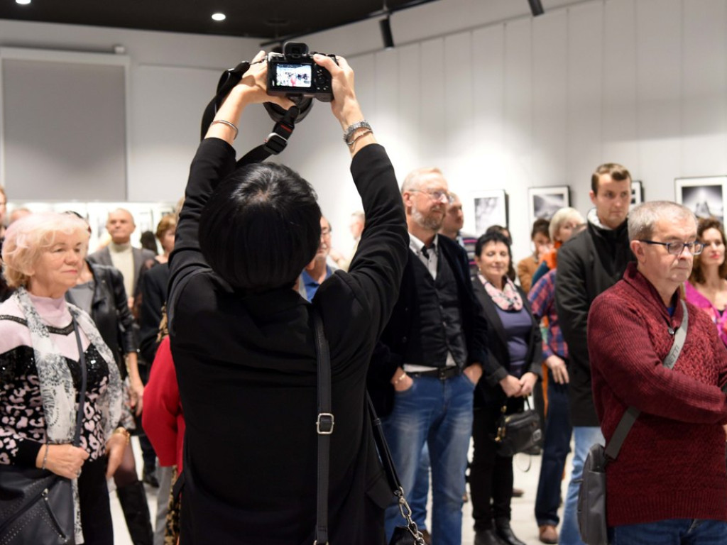 Galeria Fotografii MCK. Wernisaż wystawy Tomasza Grzyba 