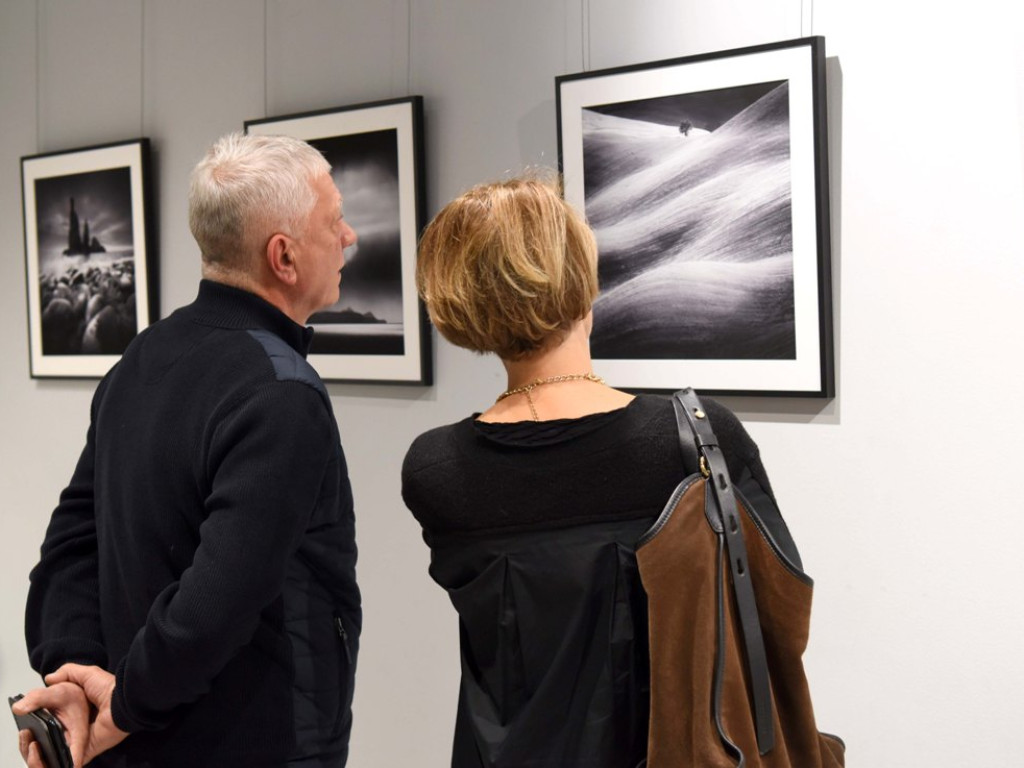 Galeria Fotografii MCK. Wernisaż wystawy Tomasza Grzyba 