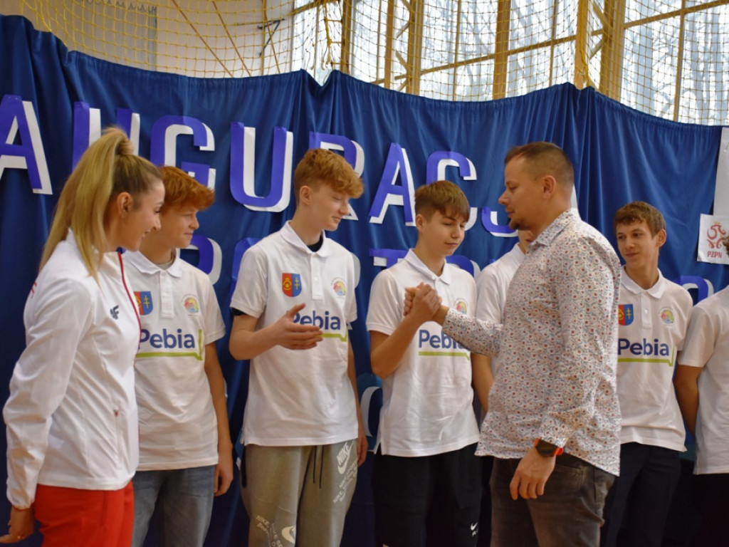 Inauguracja Roku Sportowego w Zespole Szkół Ogólnokształcących Mistrzostwa Sportowego. Z uczniami spotkała się wspaniała lekkoatletka Angelika Cichocka