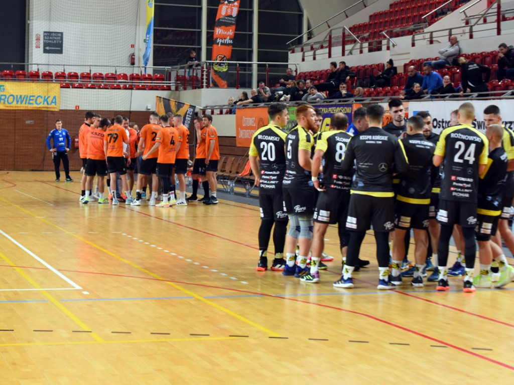 I liga piłki ręcznej mężczyzn. Grupa D. *KSZO Ostrowiec Świętokrzyski - KSSPR Końskie 29:31