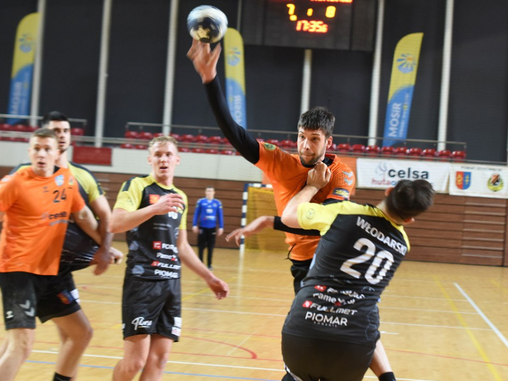 I liga piłki ręcznej mężczyzn. Grupa D. *KSZO Ostrowiec Świętokrzyski - KSSPR Końskie 29:31