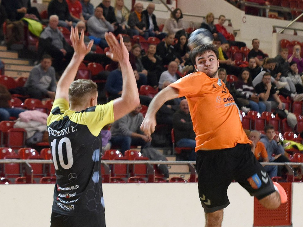 I liga piłki ręcznej mężczyzn. Grupa D. *KSZO Ostrowiec Świętokrzyski - KSSPR Końskie 29:31