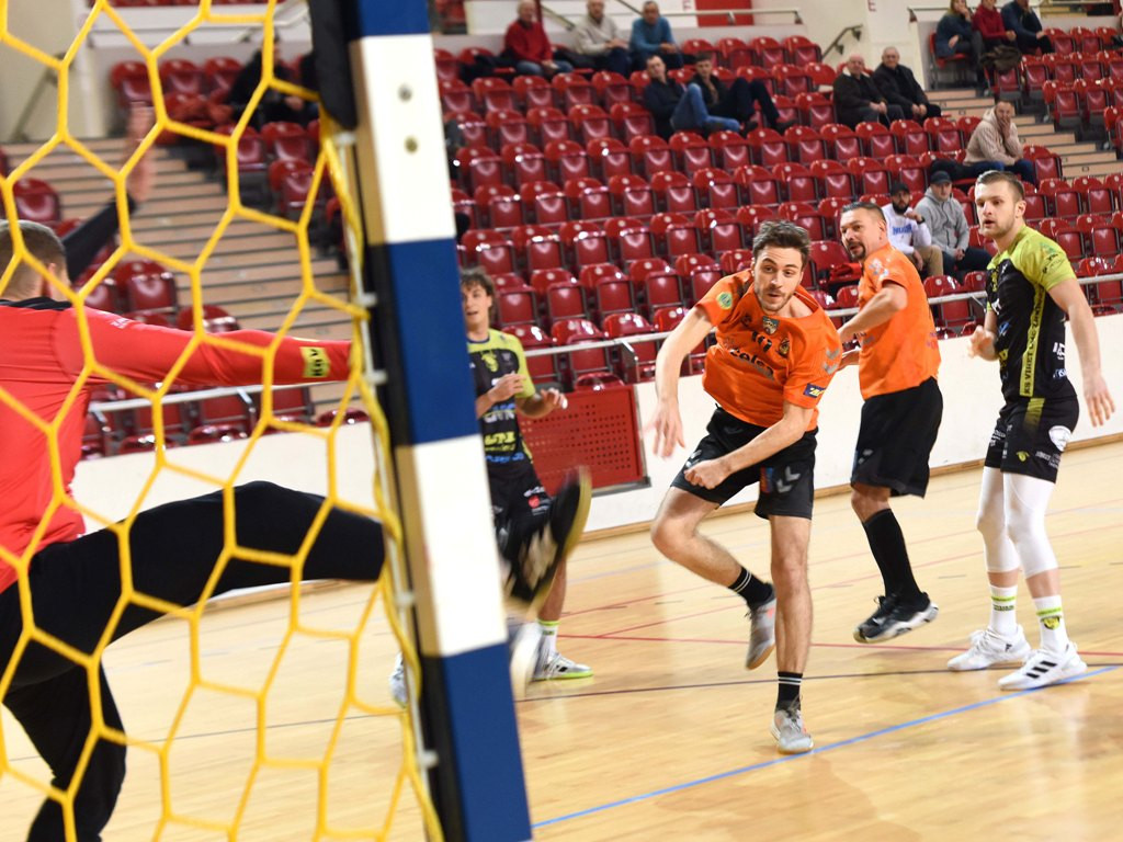 I liga piłki ręcznej mężczyzn. Grupa D. *KSZO Ostrowiec Świętokrzyski - Viret CMC Zawiercie 39:41