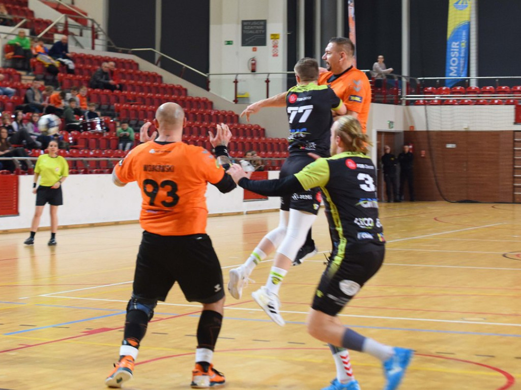 I liga piłki ręcznej mężczyzn. Grupa D. *KSZO Ostrowiec Świętokrzyski - Viret CMC Zawiercie 39:41