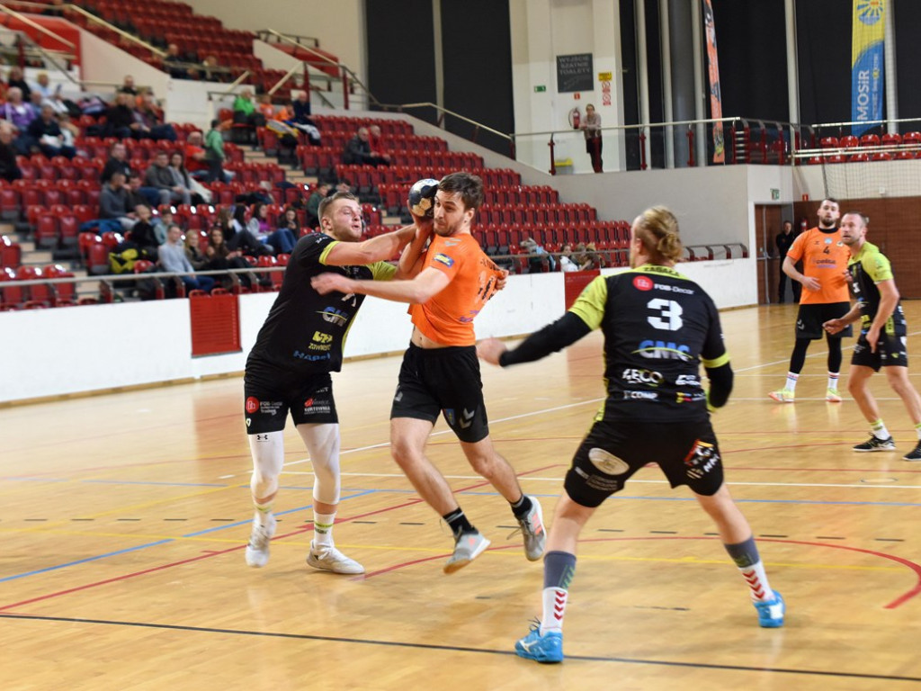 I liga piłki ręcznej mężczyzn. Grupa D. *KSZO Ostrowiec Świętokrzyski - Viret CMC Zawiercie 39:41