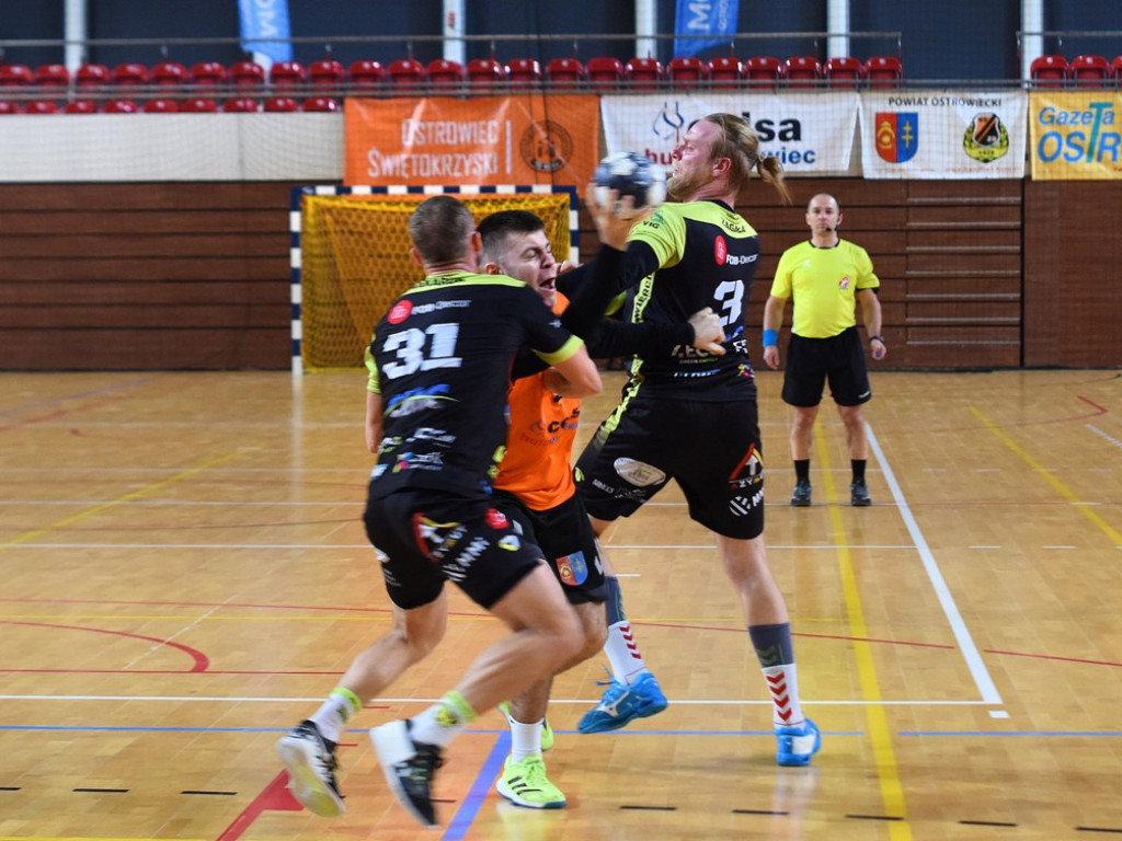 I liga piłki ręcznej mężczyzn. Grupa D. *KSZO Ostrowiec Świętokrzyski - Viret CMC Zawiercie 39:41