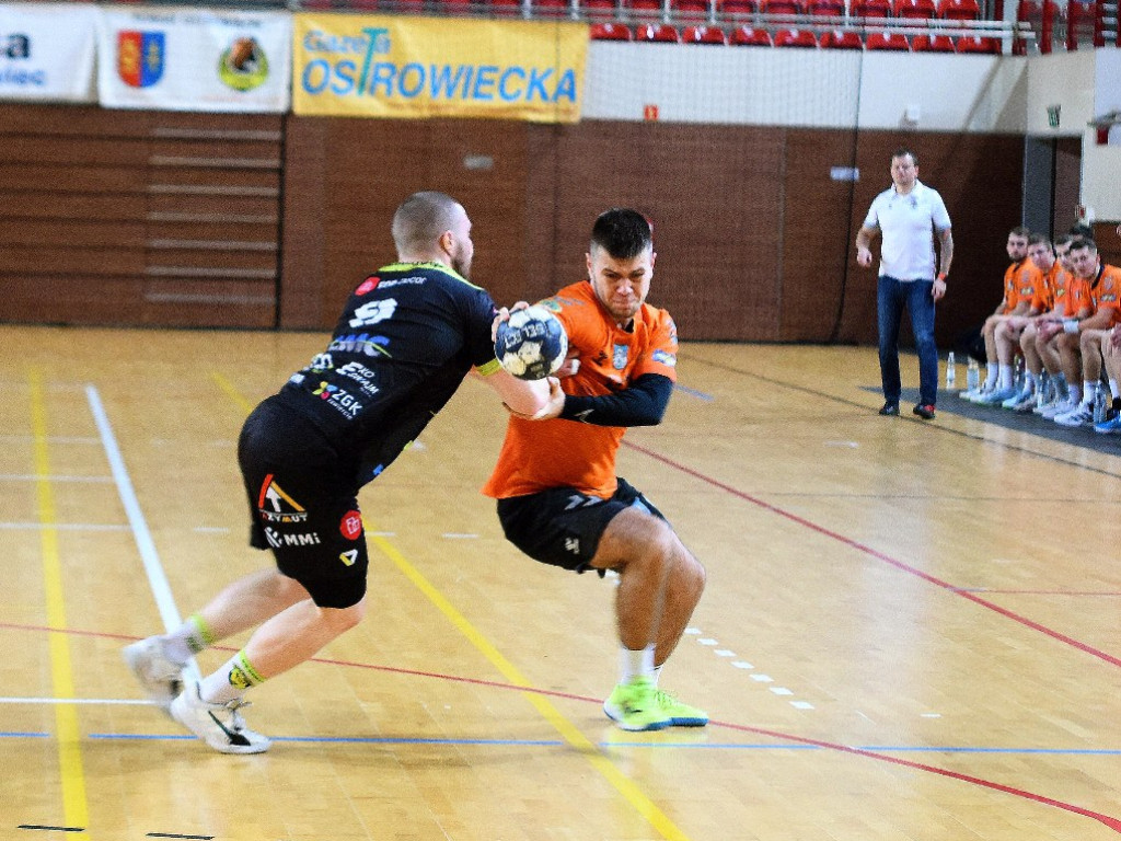 I liga piłki ręcznej mężczyzn. Grupa D. *KSZO Ostrowiec Świętokrzyski - Viret CMC Zawiercie 39:41
