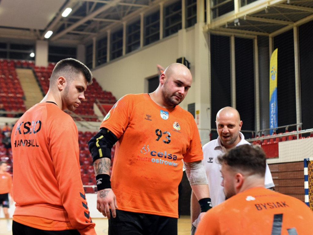 I liga piłki ręcznej mężczyzn. Grupa D. *KSZO Ostrowiec Świętokrzyski - Viret CMC Zawiercie 39:41