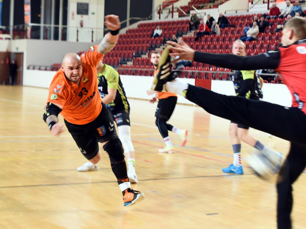 I liga piłki ręcznej mężczyzn. Grupa D. *KSZO Ostrowiec Świętokrzyski - Viret CMC Zawiercie 39:41