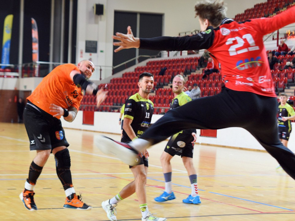 I liga piłki ręcznej mężczyzn. Grupa D. *KSZO Ostrowiec Świętokrzyski - Viret CMC Zawiercie 39:41