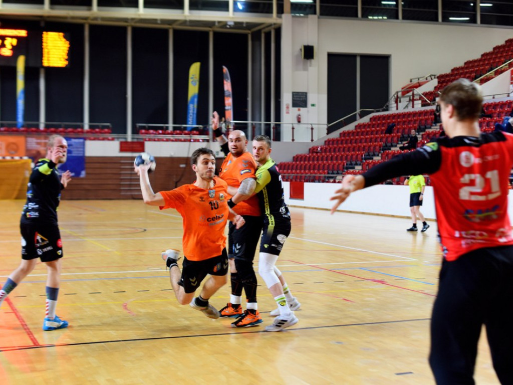 I liga piłki ręcznej mężczyzn. Grupa D. *KSZO Ostrowiec Świętokrzyski - Viret CMC Zawiercie 39:41