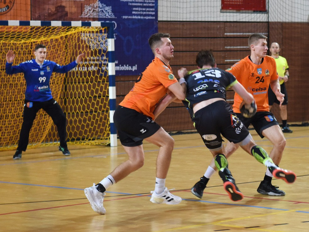 I liga piłki ręcznej mężczyzn. Grupa D. *KSZO Ostrowiec Świętokrzyski - Viret CMC Zawiercie 39:41