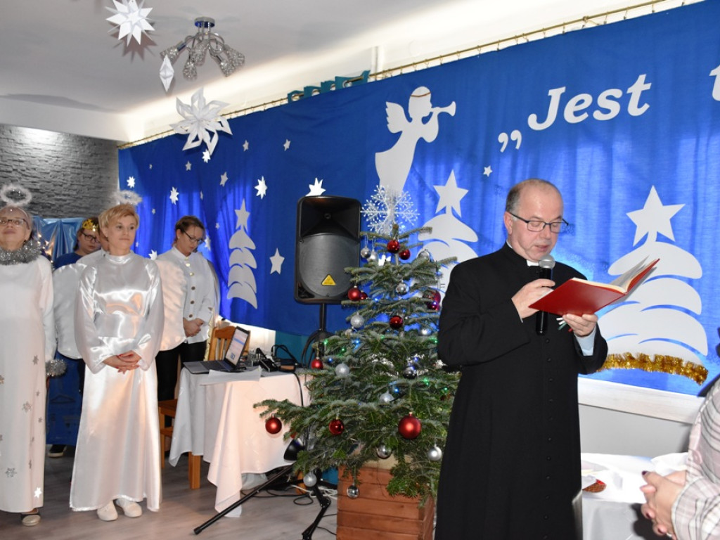 Boże Narodzenie w DPS na os. Słonecznym (zdjęcia)