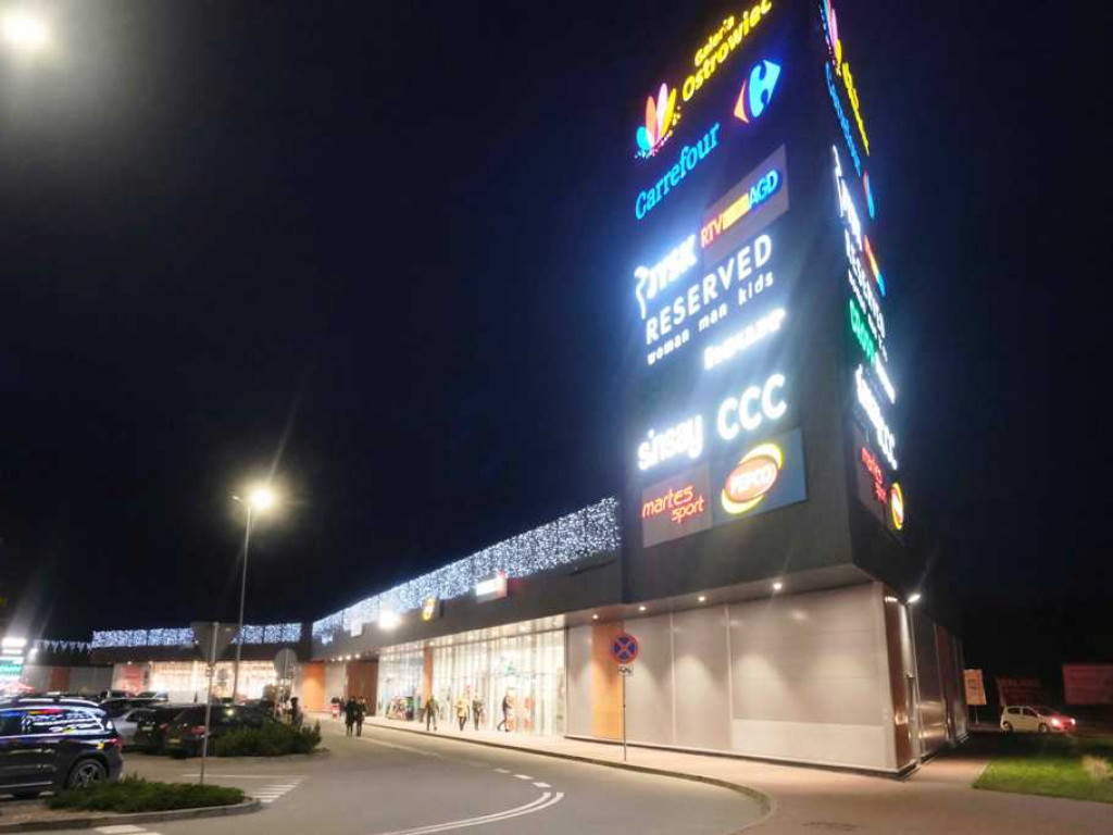 Zakupy i bal w Galerii Ostrowiec (zdjęcia)