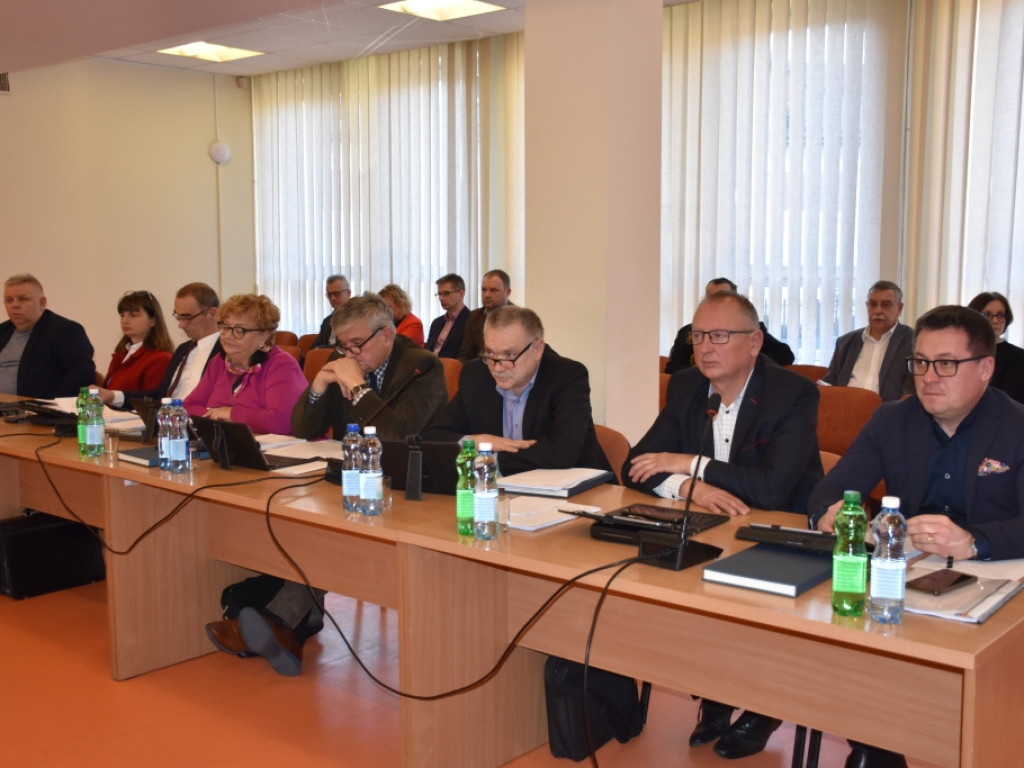 Dobry i proinwestycyjny budżet powiatu na 2024 rok