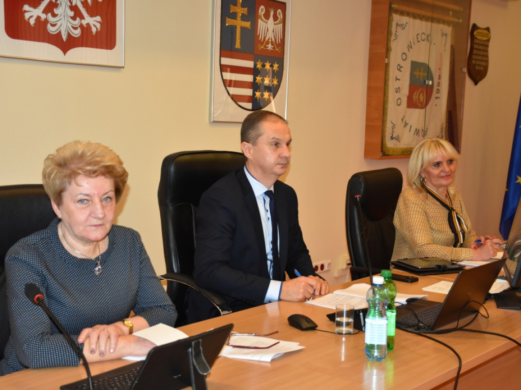 Dobry i proinwestycyjny budżet powiatu na 2024 rok